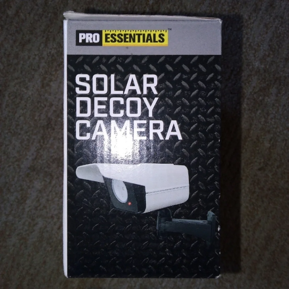 Room Essentials White Solar Decoy Camera